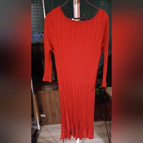 NWT Cato Red Pleated Wrap Dress with Dolman Sleeves Never Worn - Picture 2 of 2
